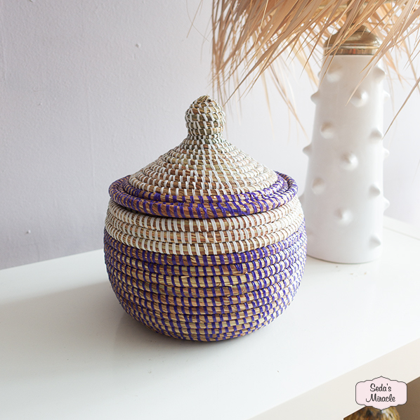 Afrikaanse Rasa bijoux mand, medium