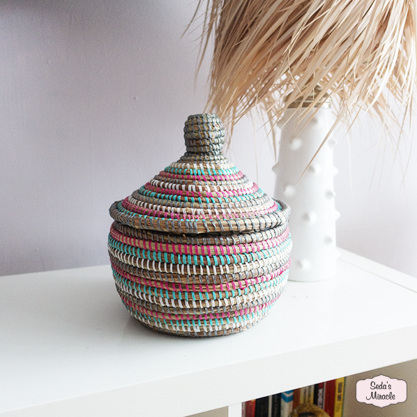 Afrikaanse Vilya bijoux mand, medium