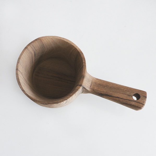 Handgemaakt Marokkaans bakje / lepel van walnoot hout Handgemaakt Marokkaans bakje / lepel van walnoot hout