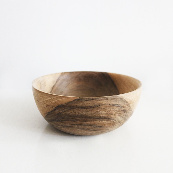 Handgemaakte Marokkaanse houten schaal van walnoot hout
