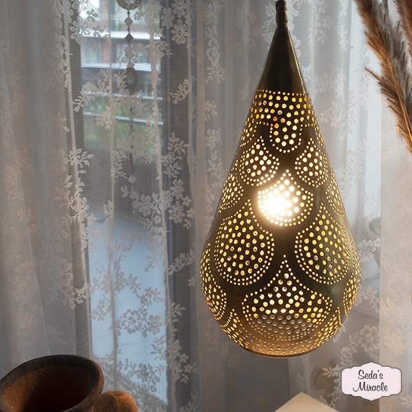 handgemaakte-marokkaanse-zuzu-hanglamp-goud-koper 4 Handgemaakte Marokkaanse Zuzu lamp van koper
