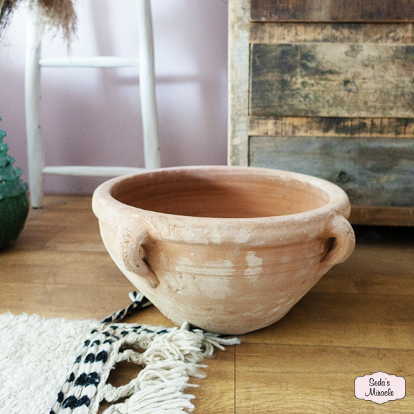 Mahdia pot, large