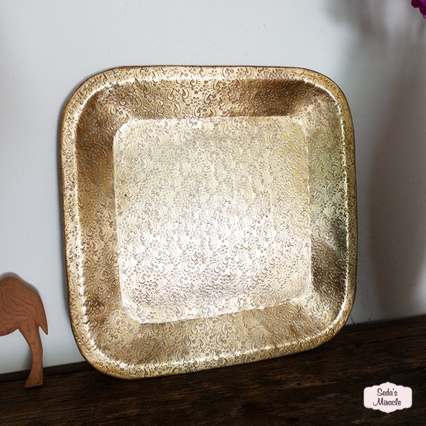 Handgemaakt dienblad, vierkant, goud, medium, Fair Trade