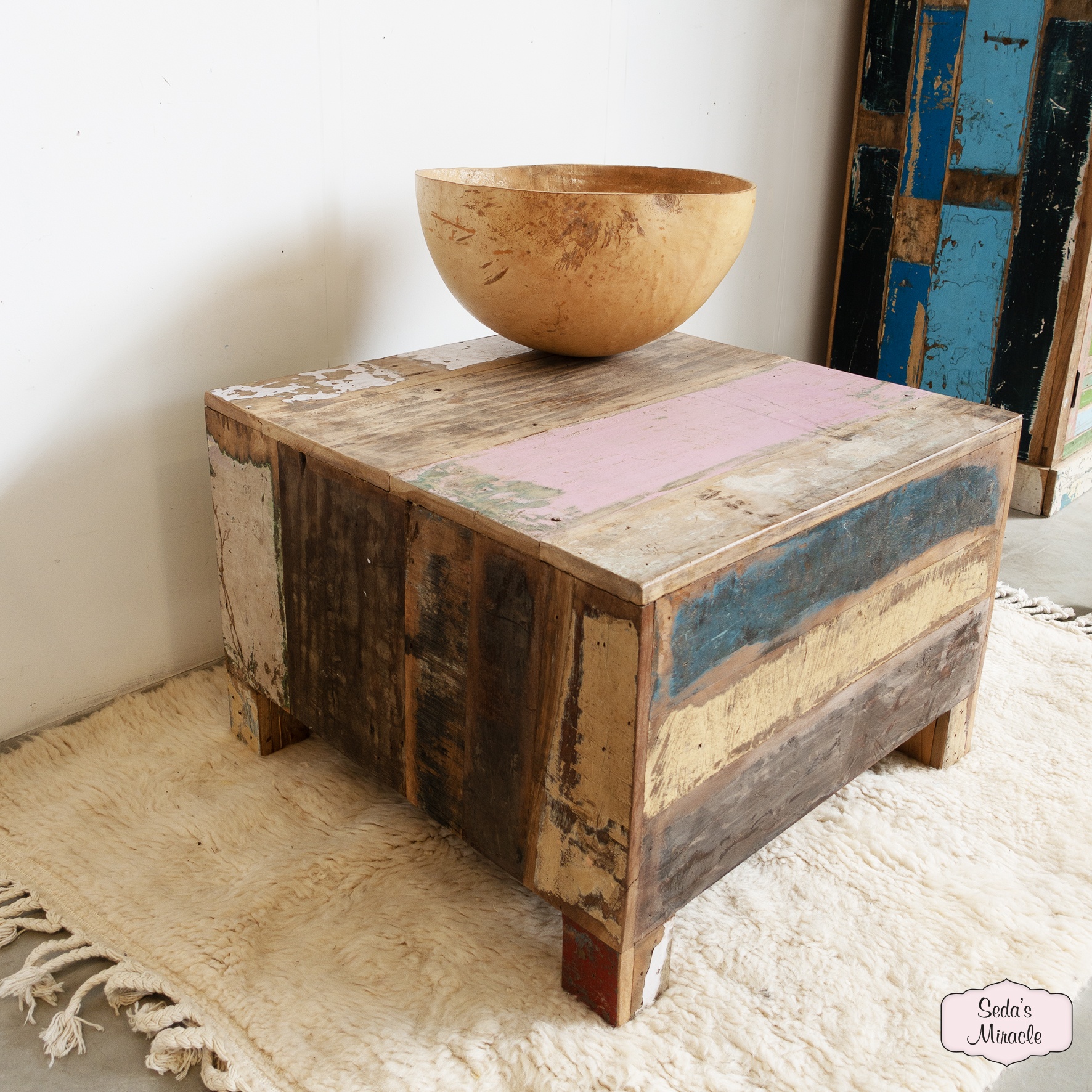 handgemaakt-vintage-fair-trade-houten-laza-tafel-van-hout-uit-india-vierkant-scrapwood 2 Vintage Laza tafel