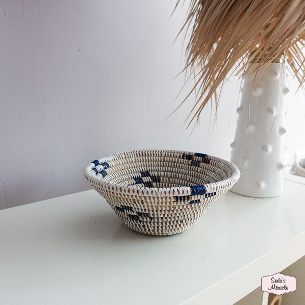 Afrikaanse schaal, wit blauw, small