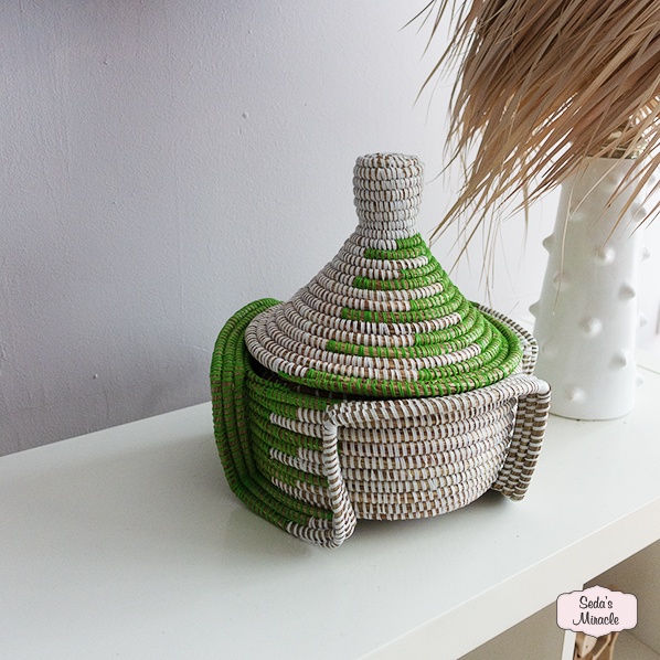 Afrikaanse Buntu mand, wit groen