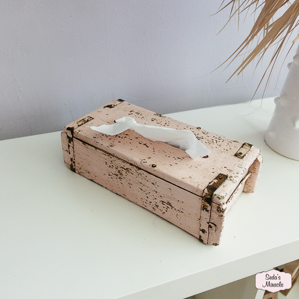 Vintage houten tissue box, roze, Fair Trade uit India