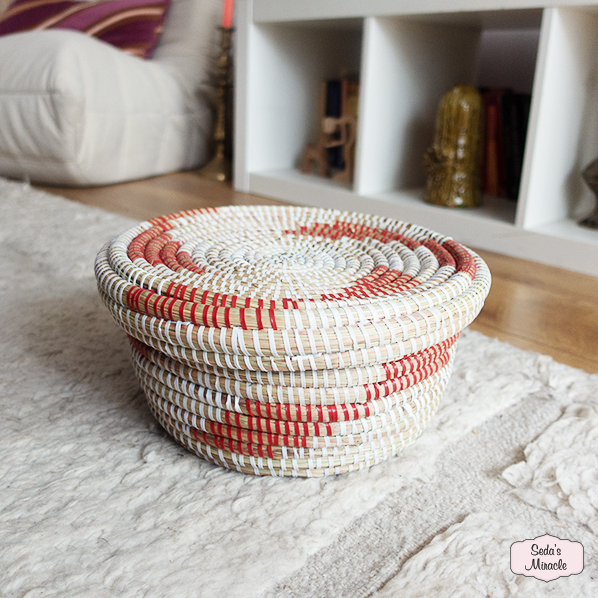 Afrikaanse Amize mand, wit rood, small