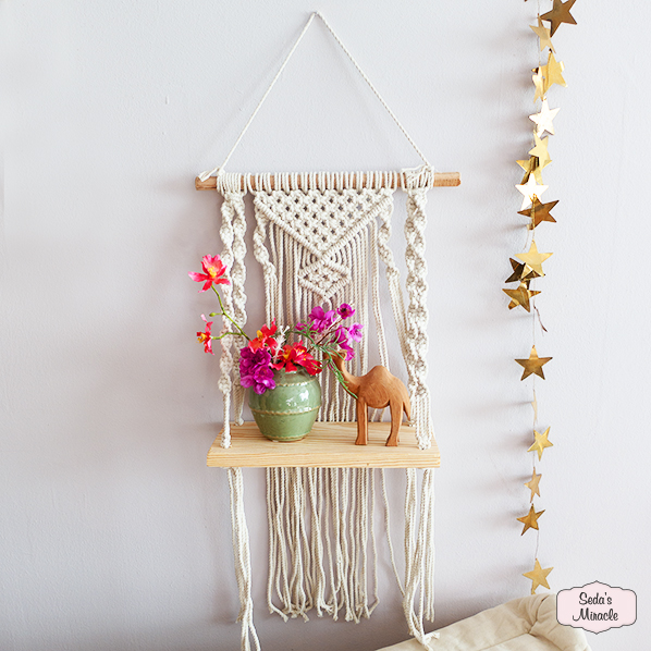 Macramé Noori wandplank, wit