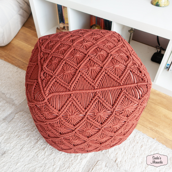 Macramé Aila poef, roestbruin Macramé Aila poef, roestbruin