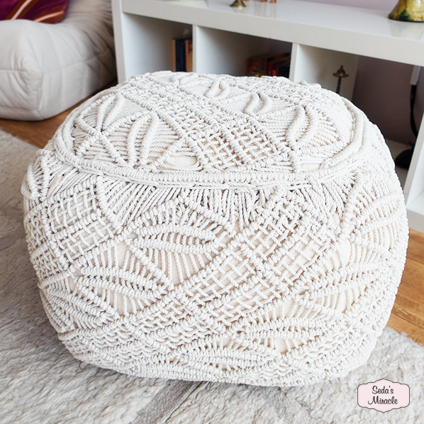 handgemaakte-hoge-gevulde-gehaakte-macrame-eshna-poef-vierkant-wit Macramé Eshna poef, wit